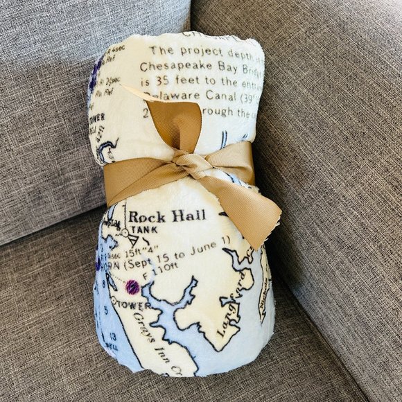 NEW without TAGS PLUSH Chesapeake Bay Bridge/Chesapeake Channel Span Blanket - Picture 6 of 7